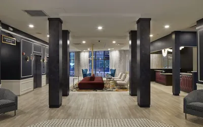 Photo 3 - Hotel Indigo Cleveland Downtown by IHG