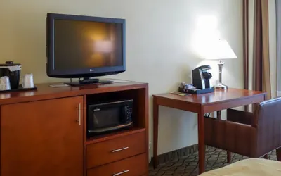 Photo 3 - Country Inn & Suites by Radisson, Mishawaka - South Bend