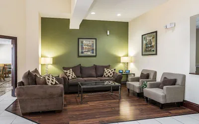 Photo 4 - Quality Inn & Suites Harvey - Chicago Southland