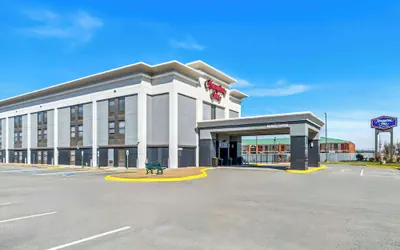 Photo 2 - Hampton Inn Jonesboro