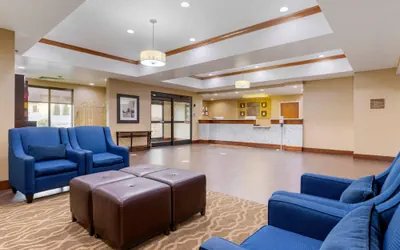 Photo 4 - Comfort Suites Johnson City near University
