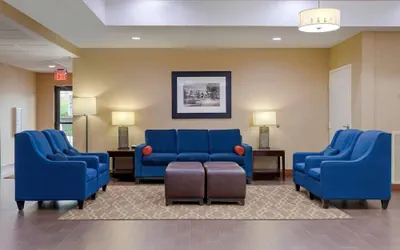 Photo 3 - Comfort Suites Johnson City near University