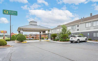 Photo 2 - Quality Inn Prattville I-65