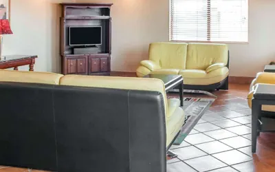 Photo 3 - Econo Lodge Lordsburg I-10