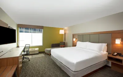 Photo 5 - Holiday Inn Express & Suites Norfolk by IHG