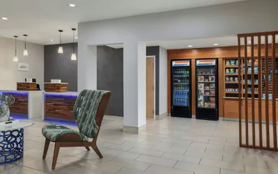 Photo 4 - SpringHill Suites Dallas Arlington North