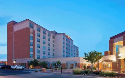 Photo 2 - Courtyard by Marriott Pueblo Downtown