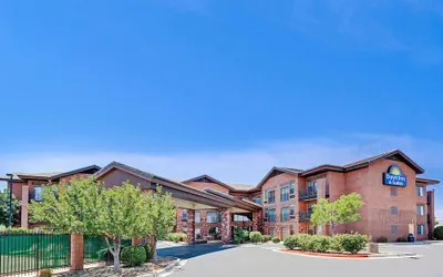 Photo 2 - Days Inn & Suites by Wyndham Page Lake Powell