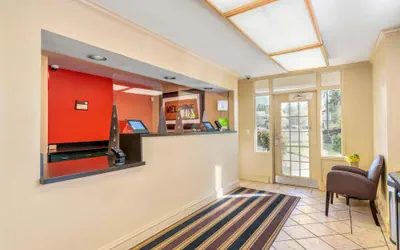 Photo 3 - Extended Stay America Suites Portland Beaverton