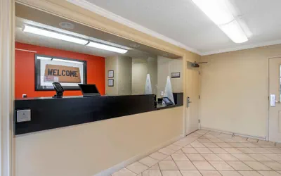 Photo 4 - Extended Stay America Suites Seattle Bellevue Factoria