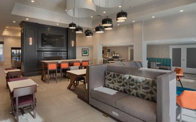 Photo 3 - Hampton Inn & Suites Asheville Airport