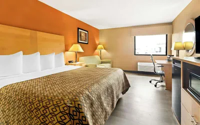 Photo 2 - Best Western Paducah Inn