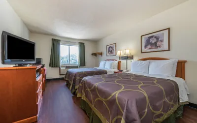 Photo 4 - Super 8 by Wyndham Denton