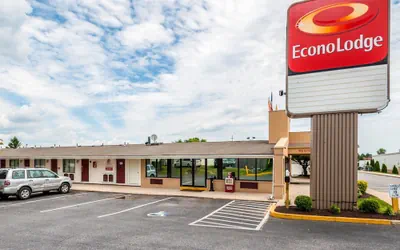Photo 2 - Econo Lodge Frederick I-70