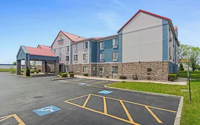 Photo 2 - Comfort Suites near I-80 and I-94