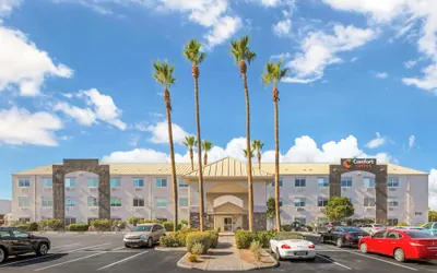 Photo 2 - Comfort Suites At Tucson Mall