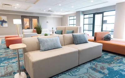 Photo 4 - Hilton Garden Inn Des Moines Airport
