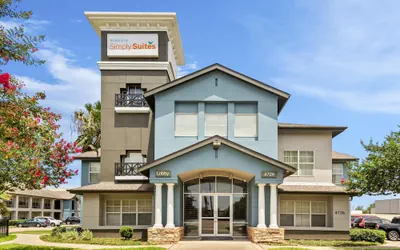 Photo 2 - Sonesta Simply Suites Stafford