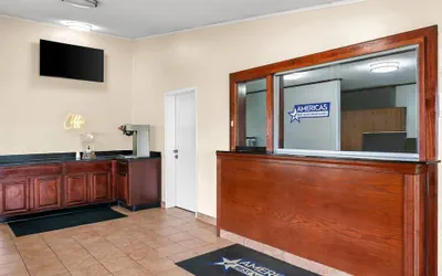 Photo 4 - Americas Best Value Inn Martinsburg