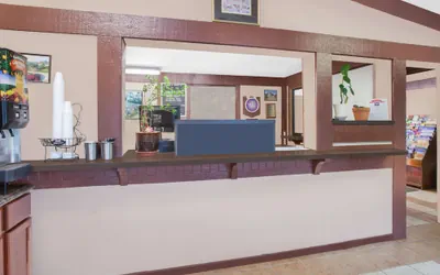 Photo 4 - Knights Inn Battle Creek