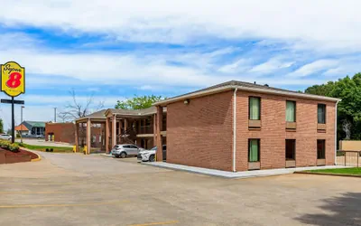 Photo 2 - Super 8 by Wyndham Acworth/Atlanta Area