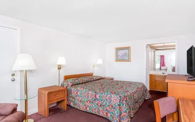 Photo 4 - Corbin Inn