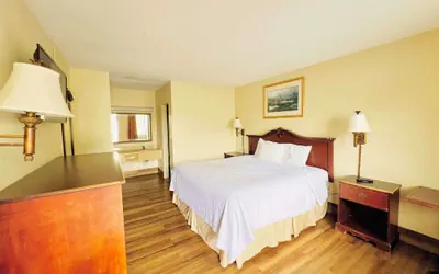 Photo 4 - Knights Inn Yemassee