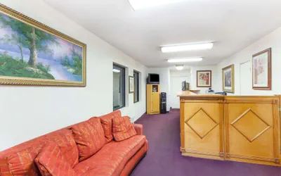 Photo 3 - Knights Inn Yemassee