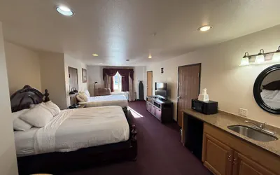 Photo 2 - Super 8 by Wyndham Rexburg