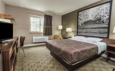 Photo 4 - Deluxe Inn Willows