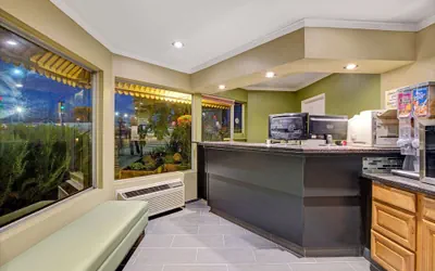 Photo 3 - Super 8 by Wyndham Santa Cruz Beach