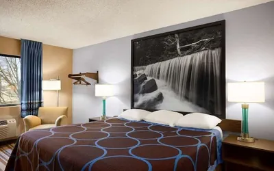 Photo 2 - Americas Best Value Inn Pittsburg