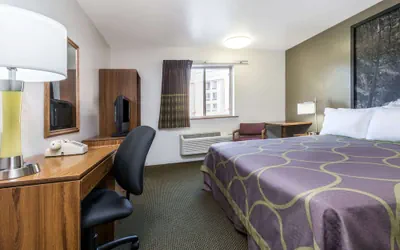 Photo 4 - Super 8 by Wyndham Missoula/Reserve St.