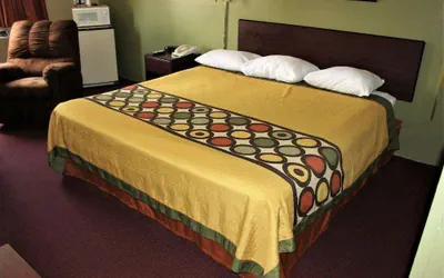 Photo 5 - Knights Inn Albany