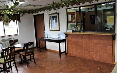Photo 3 - Knights Inn Albany