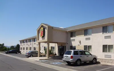 Super 8 by Wyndham Colorado Springs Airport