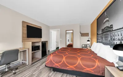 Photo 5 - Super 8 by Wyndham Siloam Springs