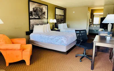 Photo 4 - Baymont by Wyndham New Braunfels TX