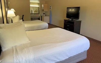 Photo 2 - Baymont by Wyndham New Braunfels TX