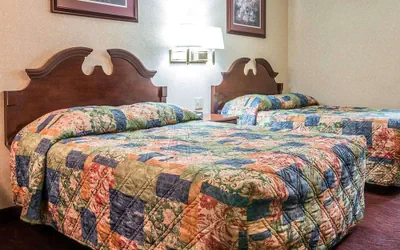 Photo 3 - Rodeway Inn Madison Heights - Detroit