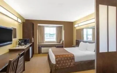 Photo 2 - Microtel Inn & Suites by Wyndham Marietta