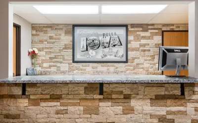 Photo 4 - Super 8 by Wyndham Pella