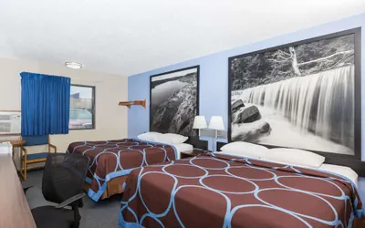 Photo 2 - Super 8 by Wyndham Manhattan KS