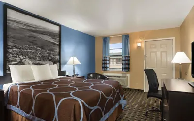 Photo 4 - Super 8 by Wyndham Henryetta