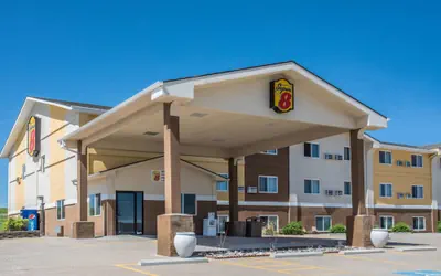 Photo 2 - Super 8 by Wyndham Gillette