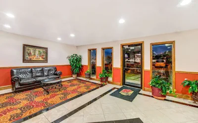 Photo 3 - Super 8 by Wyndham McKinney/Plano Area