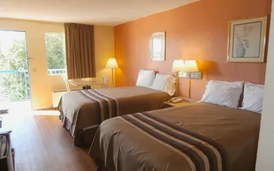 Photo 4 - Americas Best Value Inn Tucker
