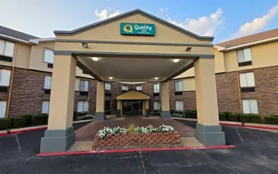 Photo 2 - Quality Inn Texarkana Arkansas