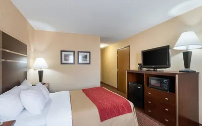 Photo 2 - Quality Inn Parkersburg North - Vienna