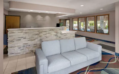 Photo 5 - Baymont by Wyndham Logan